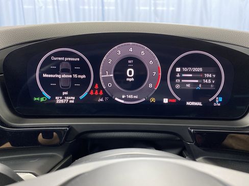 Used 2024 Porsche Cayenne image 24