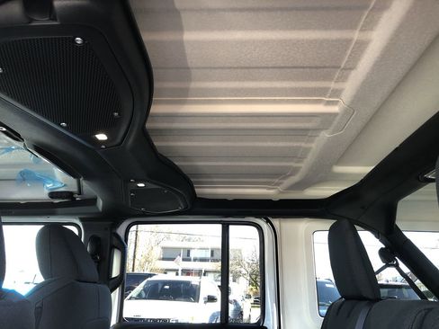 New 2026 Jeep Wrangler Sahara image 32