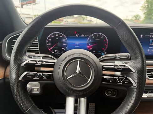 Used 2024 Mercedes-Benz GLS 450 4MATIC image 29