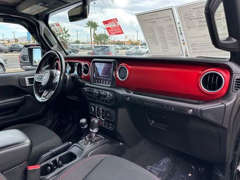 Used 2019 Jeep Wrangler Unlimited Rubicon image 34