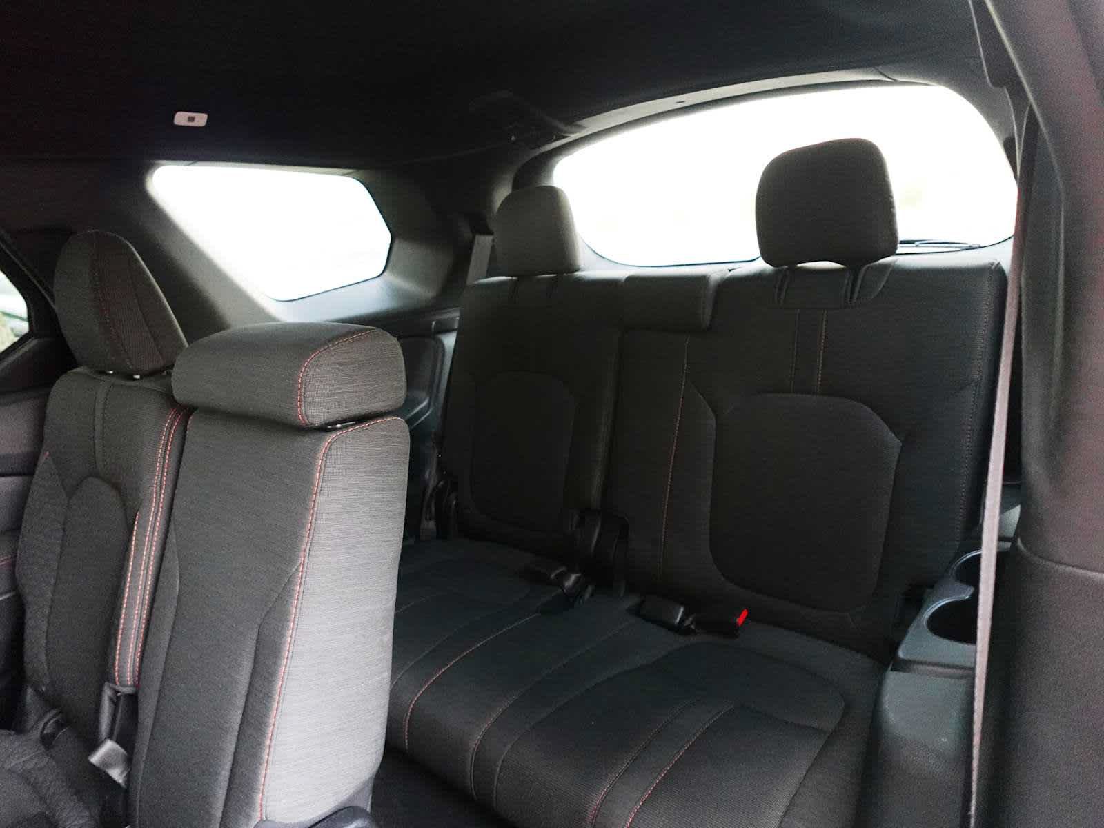 Used 2025 Honda Pilot Sport image 28