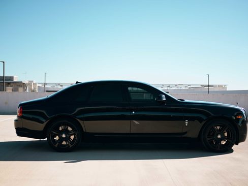 Used 2014 Rolls-Royce Ghost image 4