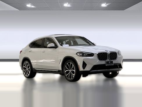 Certified 2023 BMW X4 xDrive30i w/ Premium Package image 6