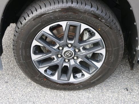 Used 2024 Toyota Sequoia Limited w/ Tow Technology Package AWD/4WD image 14
