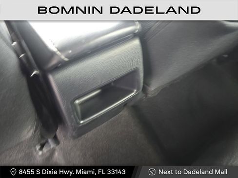 Used 2022 Toyota Corolla SE image 16