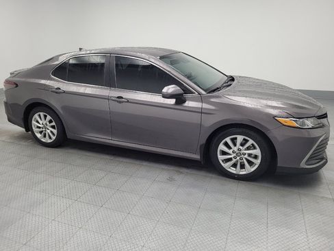 Used 2023 Toyota Camry LE image 11