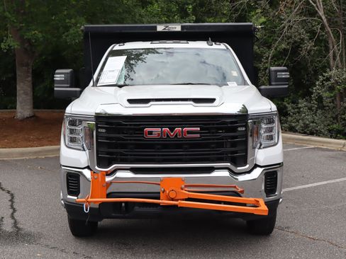 Used 2022 GMC Sierra 3500 Pro w/ Convenience Package AWD/4WD image 3