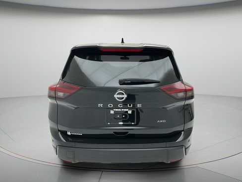 Used 2025 Nissan Rogue SV AWD/4WD image 5