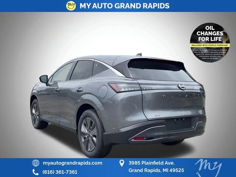 Used 2025 Nissan Murano SL w/ Cargo Package image 16