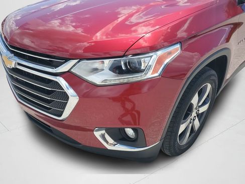 Used 2018 Chevrolet Traverse LT w/ LPO, Floor Liner Package FWD image 26