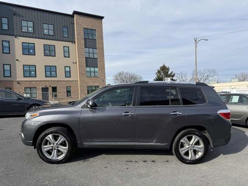Used 2013 Toyota Highlander Limited image 4