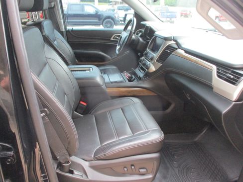 Used 2018 GMC Yukon Denali RWD image 9