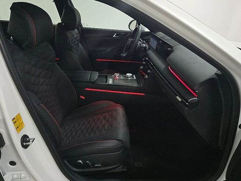 Used 2025 Genesis G80 3.5T Sport Prestige image 10