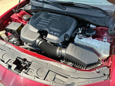 Used 2023 Chrysler 300 Touring L w/ Safetytec Plus Group image 24