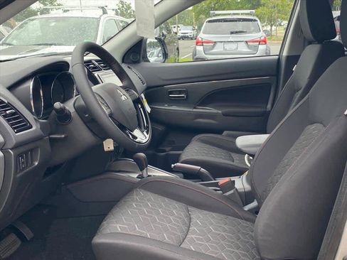 New 2025 Mitsubishi Outlander Sport LE image 8