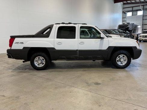 Used 2003 Chevrolet Avalanche 2500 AWD/4WD image 7