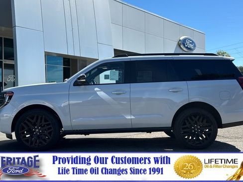 New 2026 Ford Expedition Platinum w/ Stealth Performance Package AWD/4WD image 7