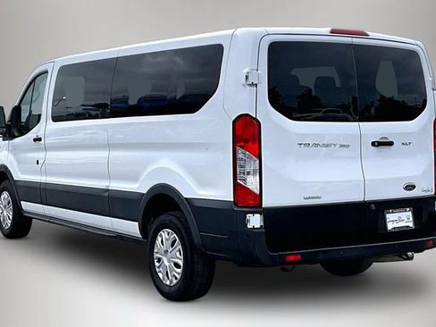 Used 2023 Ford Transit 350 XLT image 4