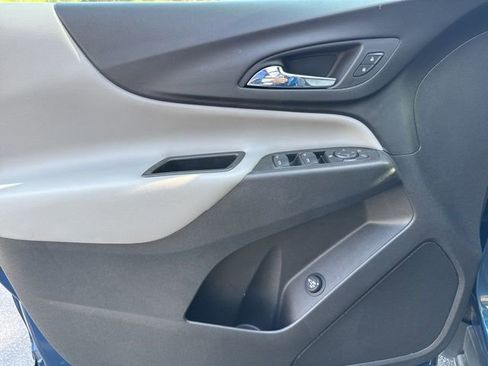 Used 2020 Chevrolet Equinox LT image 9