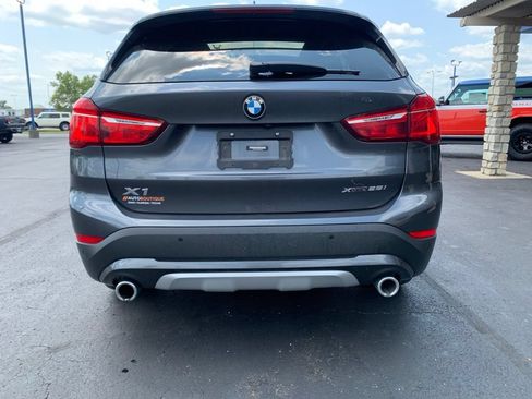 Used 2021 BMW X1 xDrive28i w/ Convenience Package AWD/4WD image 4