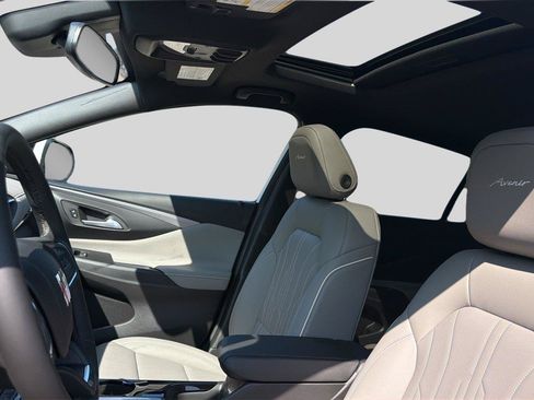 New 2026 Buick Envista Avenir FWD image 17