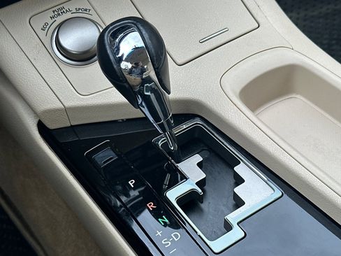 Used 2014 Lexus ES 350 image 16