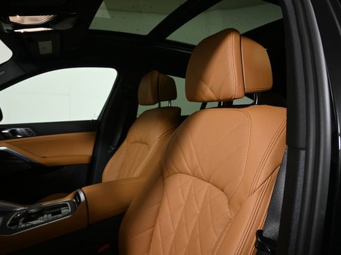 New 2026 BMW X6 xDrive40i image 16