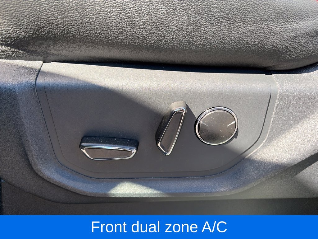 Used 2024 Ford Expedition Limited AWD/4WD image 18