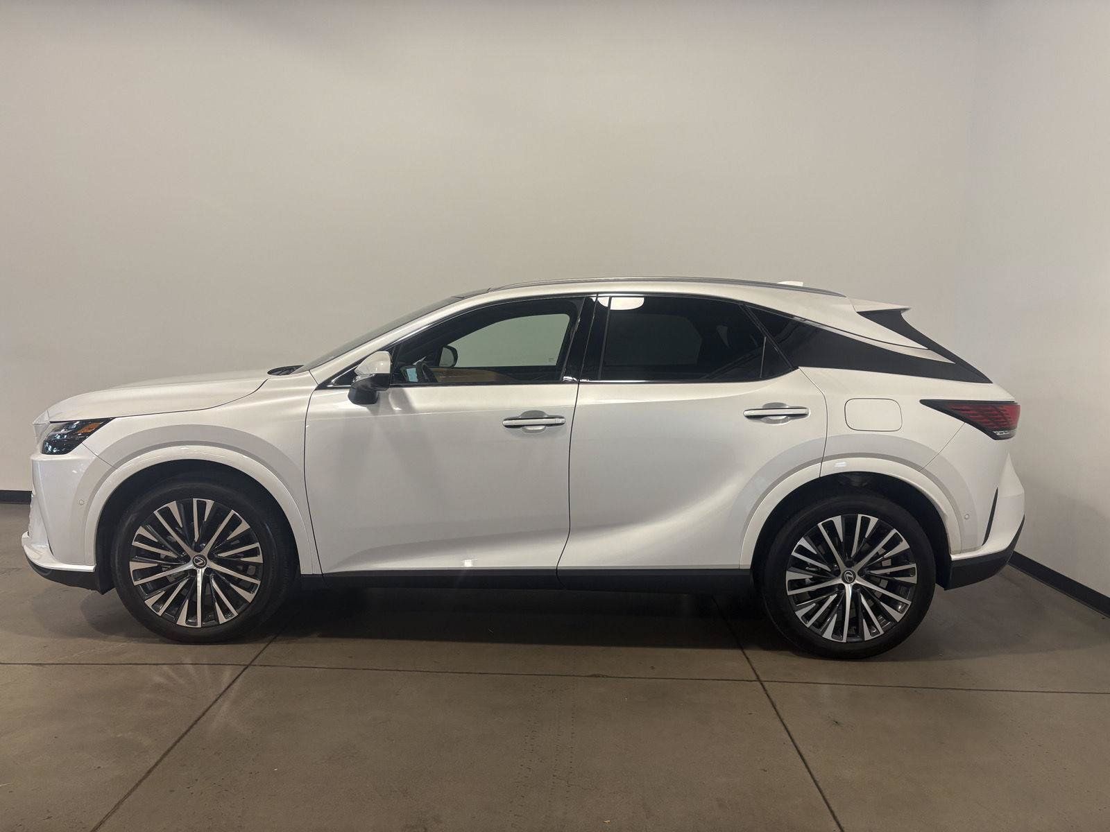 Used 2026 Lexus RX 350 w/ Convenience Package AWD/4WD image 7