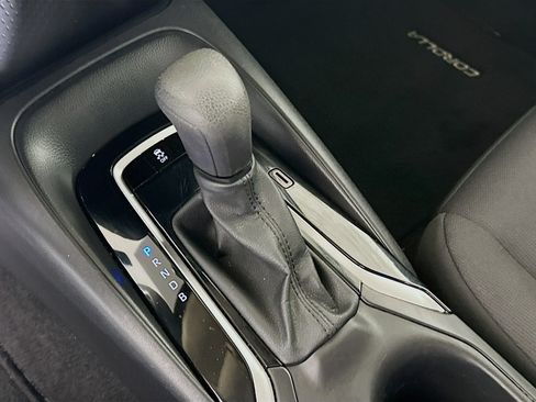 Used 2023 Toyota Corolla LE FWD image 20