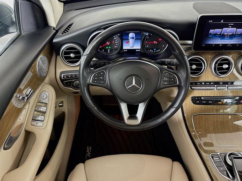 Used 2019 Mercedes-Benz GLC 350e 4MATIC w/ Driver Assistance Package image 16