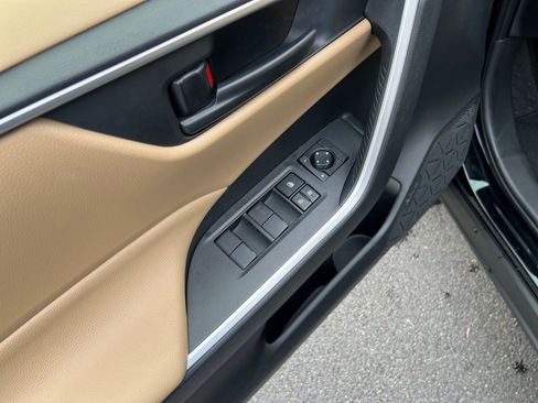 Used 2023 Toyota RAV4 LE image 11