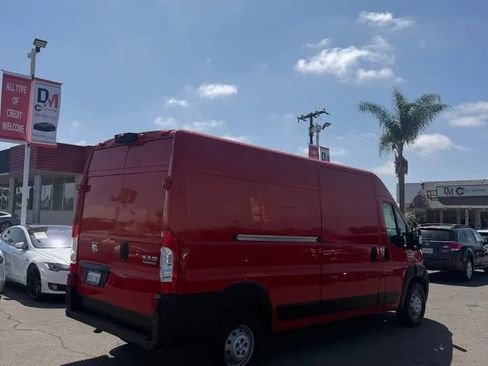 Used 2022 RAM ProMaster 2500 FWD image 5