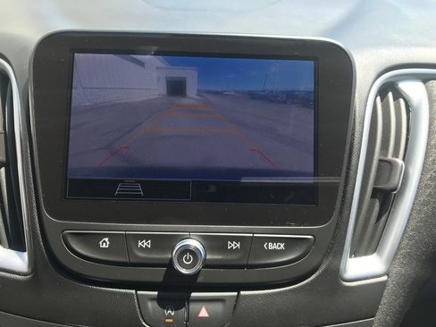 Used 2024 Chevrolet Malibu LT FWD image 19
