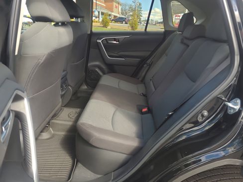Certified 2025 Toyota RAV4 XLE image 27