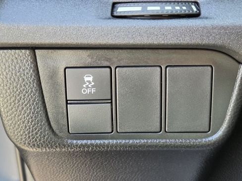 Used 2025 Honda CR-V LX image 39