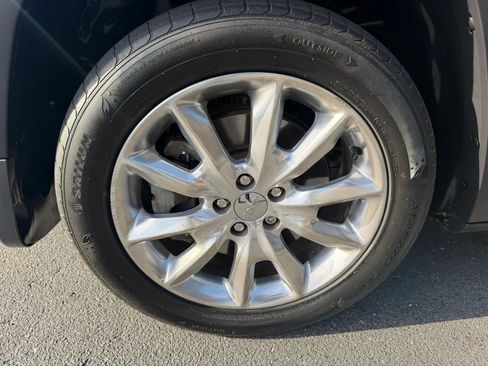 Used 2014 Jeep Cherokee Limited w/ Luxury Group FWD image 25