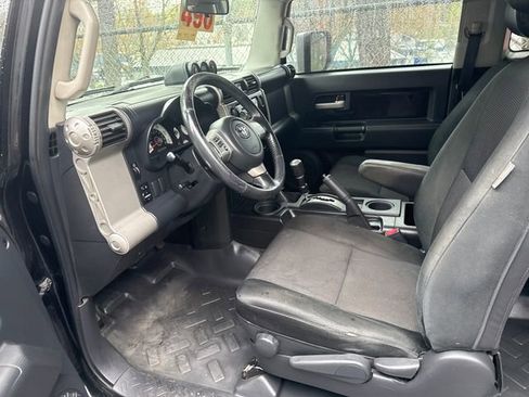 Used 2008 Toyota FJ Cruiser 4WD image 18