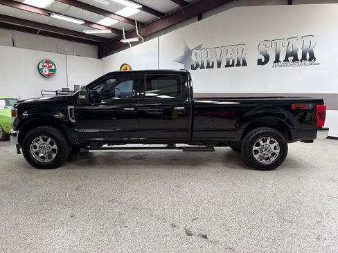Used 2020 Ford F350 Lariat w/ Lariat Ultimate Package AWD/4WD image 3