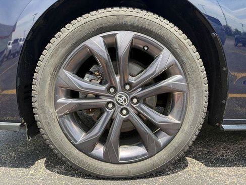 Used 2021 Toyota Sienna XSE FWD image 21
