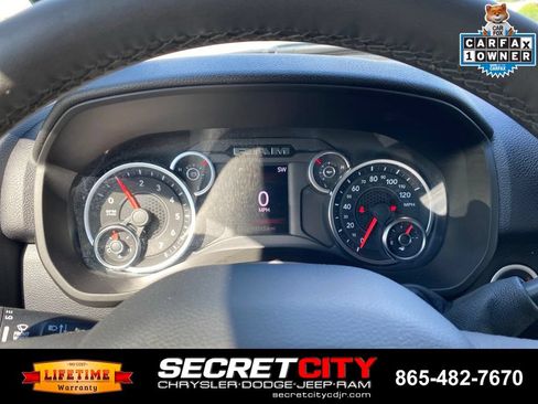 Used 2025 RAM 2500 Big Horn AWD/4WD image 18