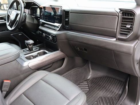 Certified 2024 Chevrolet Silverado 1500 LTZ image 13