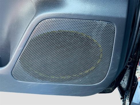 Used 2023 Toyota Tacoma SR5 image 18