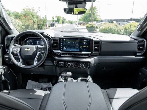 Used 2026 Chevrolet Silverado 1500 LTZ w/ Technology Package AWD/4WD image 18
