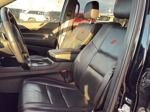 Used 2024 Dodge Durango GT image 11