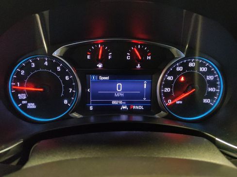 Used 2020 Chevrolet Equinox LT FWD image 23