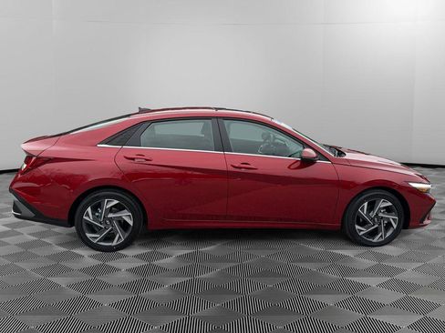 New 2026 Hyundai Elantra Limited image 8