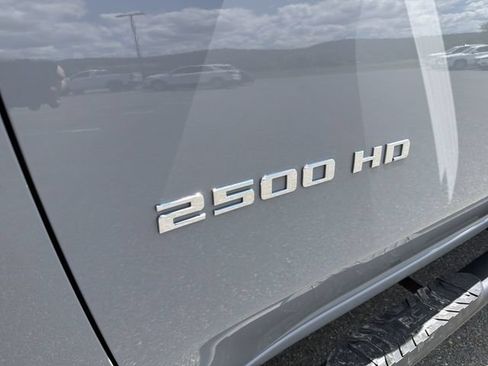 Used 2025 Chevrolet Silverado 2500 Custom AWD/4WD image 33