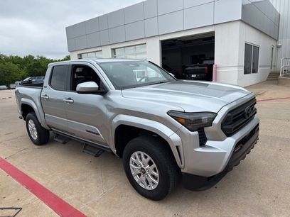 Used 2025 Toyota Tacoma SR5