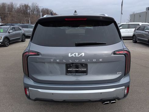 Used 2023 Kia Telluride EX w/ EX Captain's Chair Package image 6